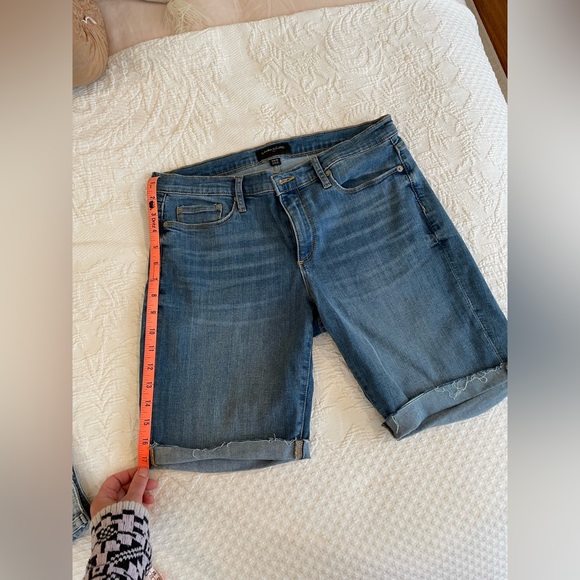Banana Republic Denim shorts EUC 29 / 8 - Picture 2 of 9